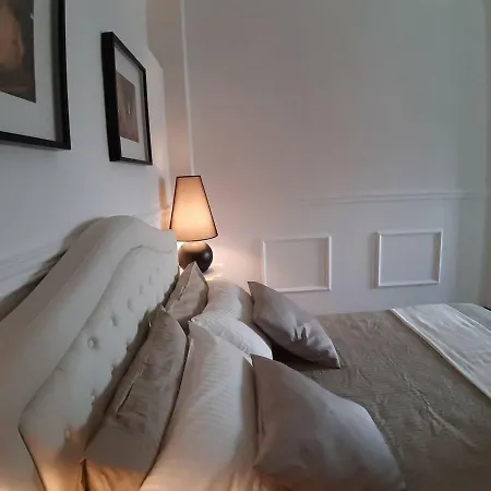 Hs4u Duomo View Art & Design Close To Central Train Station Florence
