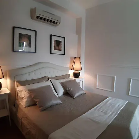 Apartment Hs4u Duomo View Art & Design Close To Central Train Station